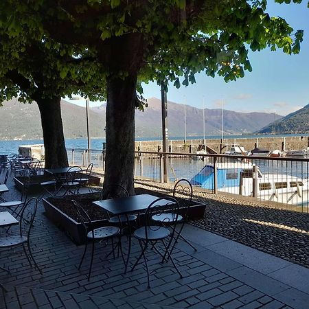 Marco Apartment - Holiday Apartment Luino Eksteriør billede
